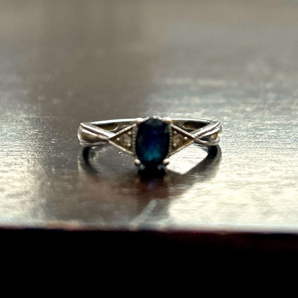 Sterling silver sapphire ring